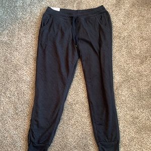 NWT Members Mark fleece lined joggers, charcoal heather color